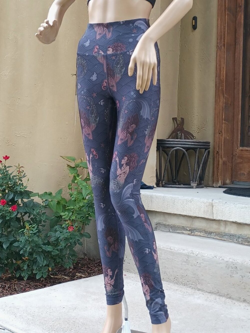 Lightweight Leggings w/leg pockets by Eagle Rock Werkshop, S, multicolor, NWT